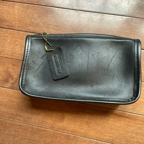 Vintage Coach Black Leather Cosmetics Bag - Picture 6 of 6